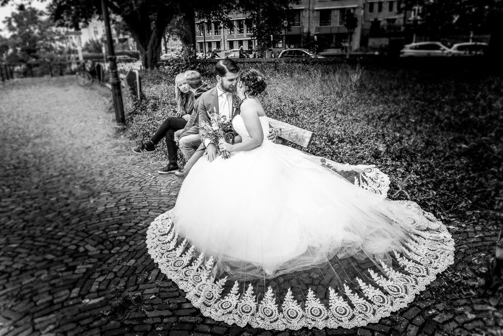 trouwfotografie-bruidspaar-spontaan